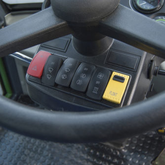 Lastmaskin Skipsna T8600 4x4 EURO5 thumbnail