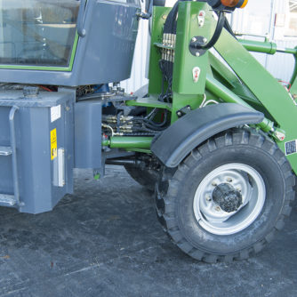 Lastmaskin Skipsna T8600 4x4 EURO5 thumbnail