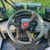 Ratt och instrumentpanel med digital display i lastmaskinen Skipsna T3600