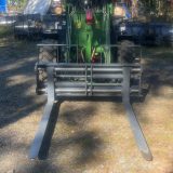 Hydrauliska pallgafflar EXTRA LARGE rakt framifrån på lastmaskin